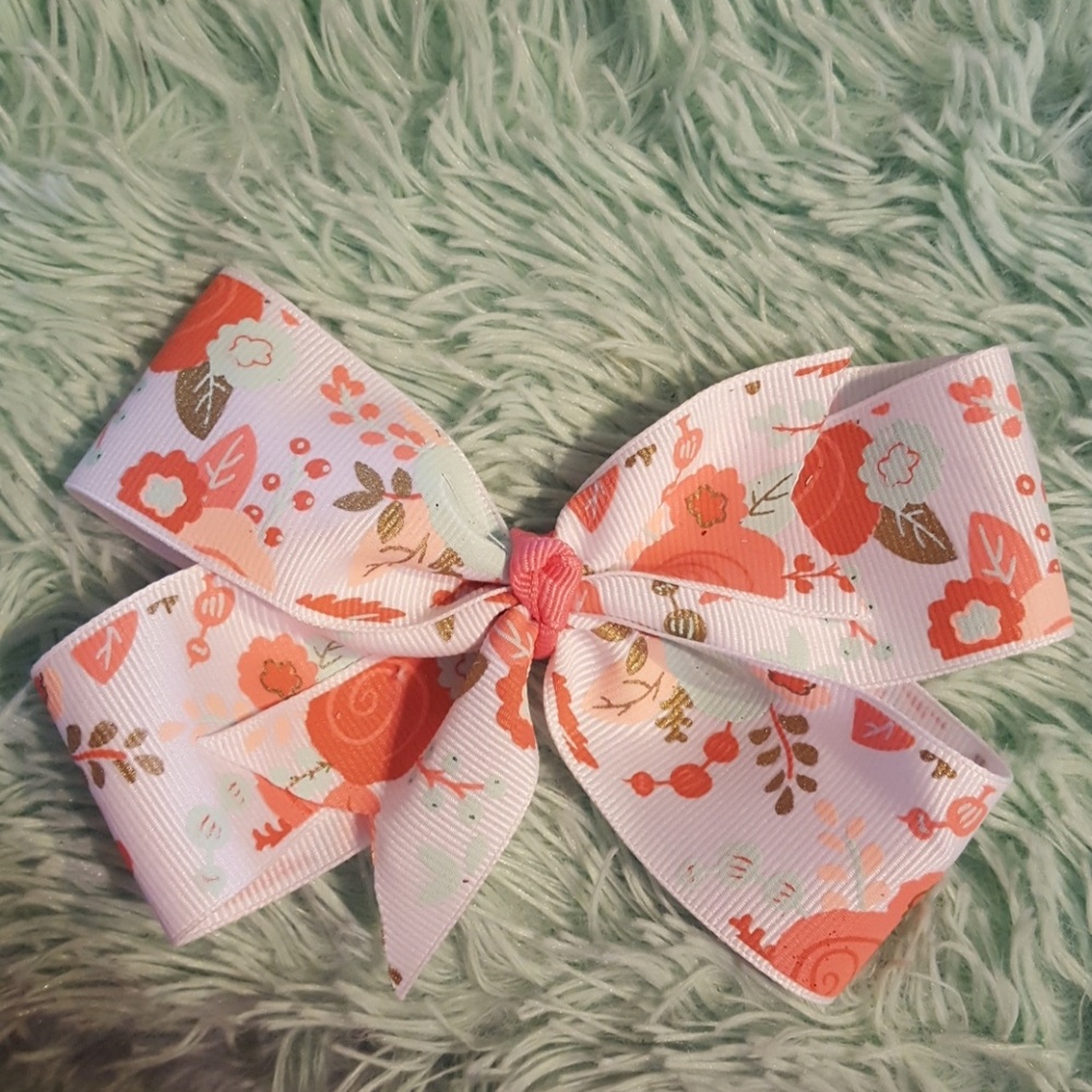 Hair bow